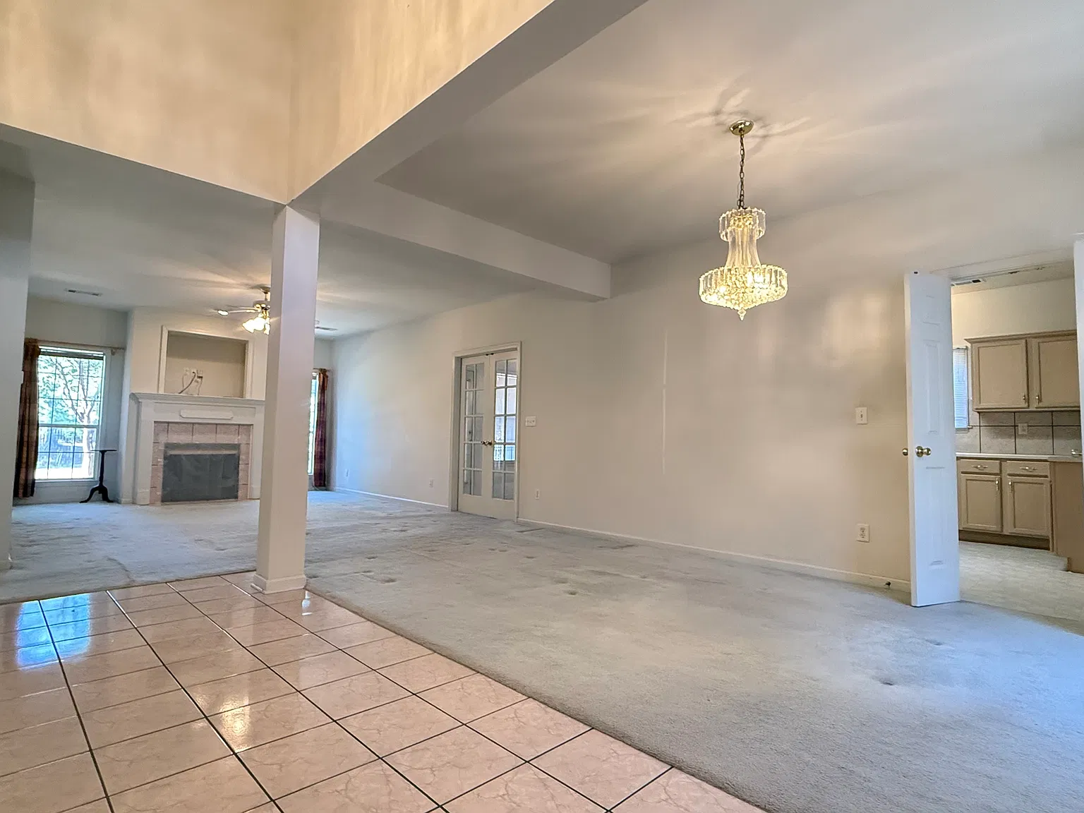 4 bed, 3.5 bath, 2179 sqft, $2,200 — Photo 2