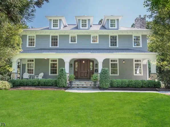 51 Sunset Dr, Summit City, NJ 07901