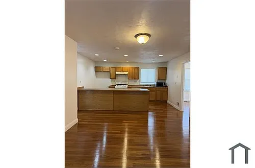 40 Oldfields Rd #1 Photo 1