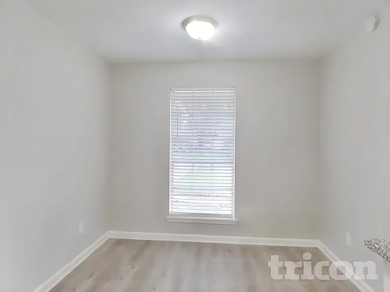 9007 Gauguin Dr — Photo 5