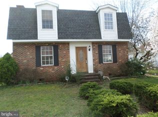 304 Locust Ave, Colonial Beach, VA 22443