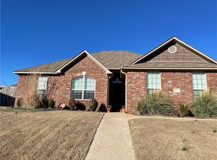 810 Dollar St, Cave Springs, AR 72718