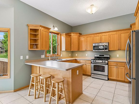 5th image of 1405 Landsdown Rd