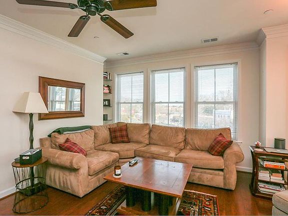 2nd image of 2101 N Monroe St APT 115