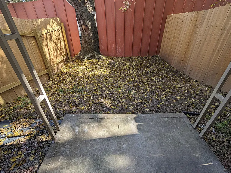 114 Scofield Ave #111 — Photo 12