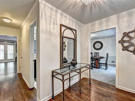 4th image of 3100 Lakeridge Dr