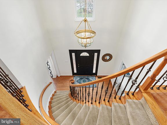 3rd image of 8055 Arcadian Shore Ct