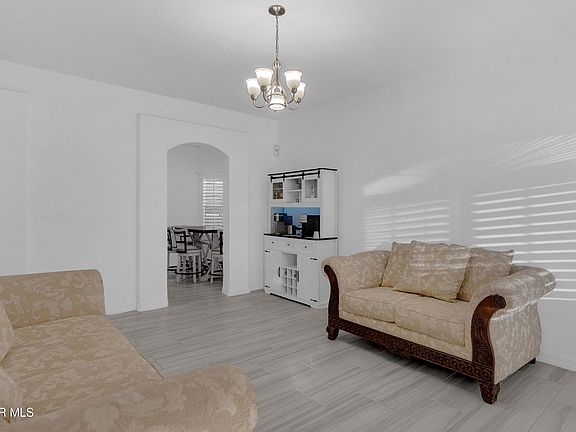 5th image of 724 Paseo Sereno Dr