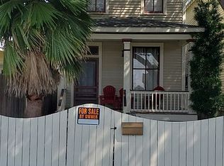 1402 26th St, Galveston, TX 77550