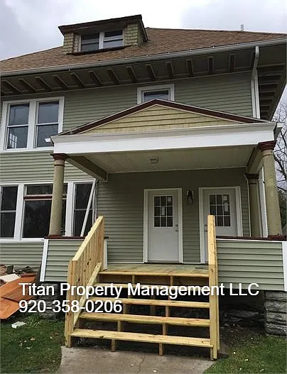 413 S Walnut St — Photo 1