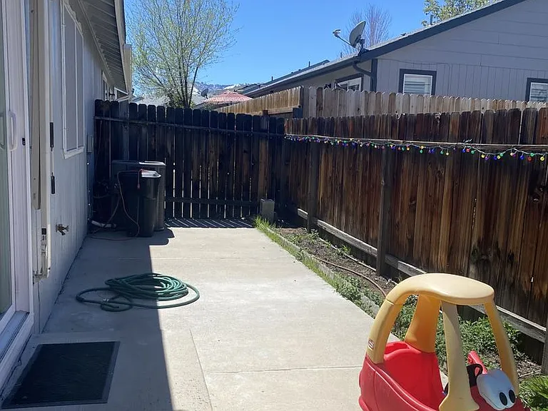 3044 Austin Ln — Photo 9