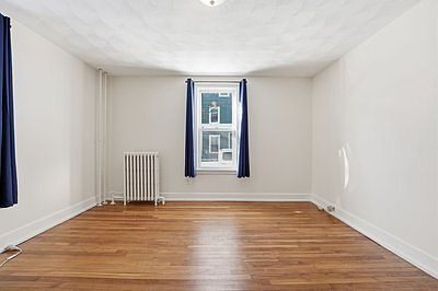 3rd image of 39 Fairmont St #1