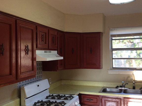 4th image of 3209 Connecticut Ave #1