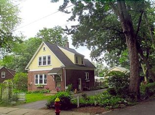 104 Brookline Ave, Holyoke, MA 01040