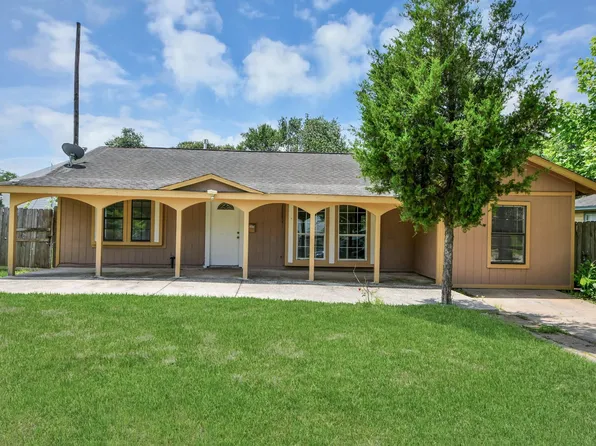 12474 Birdie Ln, Houston, TX 77015