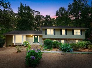 4569 Pond Ln, Marietta, GA 30062