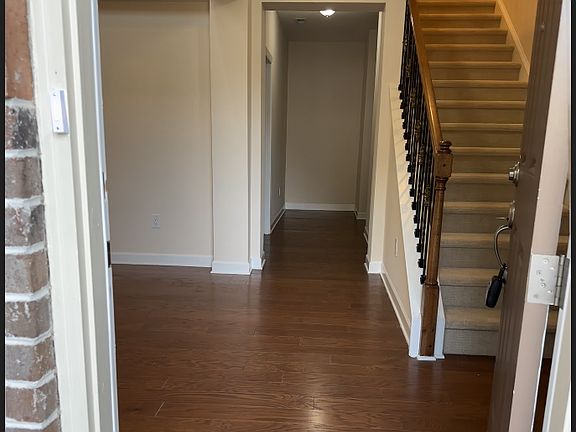 Foyer/Entry