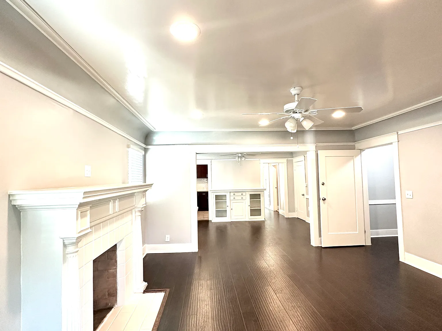3 bed, 1300 sqft, $3,000 — Photo 3