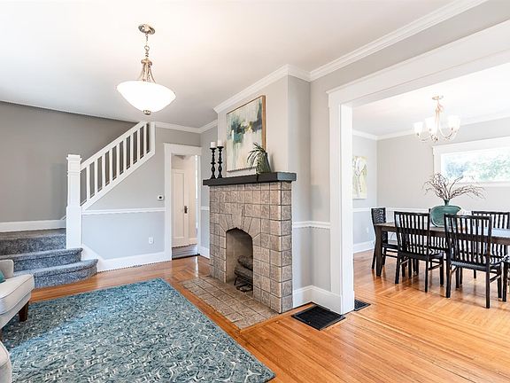 3rd image of 4019 Sherwood Ave