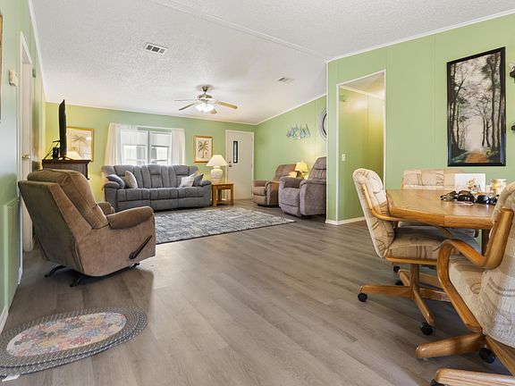 3rd image of 1122 Trout Street