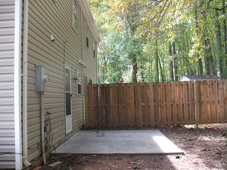 270 Albert Ct — Photo 4