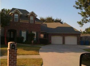 412 Bon Mange Cir, Lafayette, LA 70506