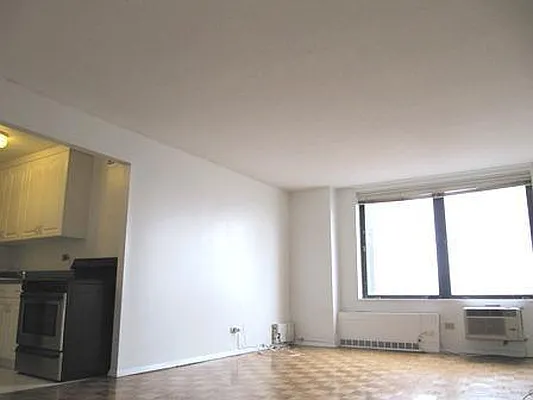 Rented by Keller Williams NYC | media 10