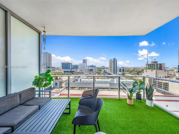 851 NE 1st Ave #1408, Miami, FL 33132