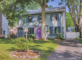 41 Kiniry Dr, Irondequoit, NY 14609