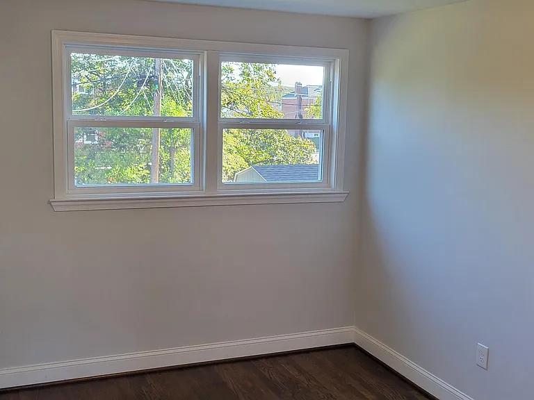 8541 Kings Ridge Rd — Photo 5