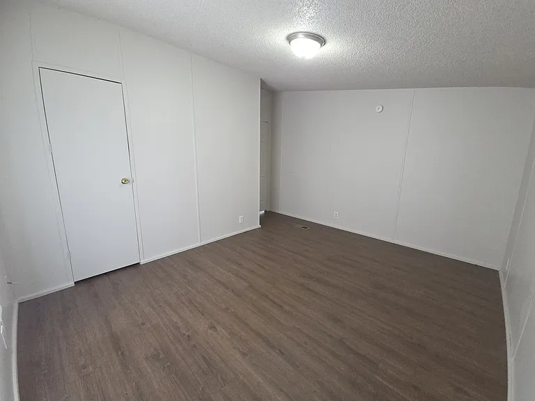 BEDROOM #1