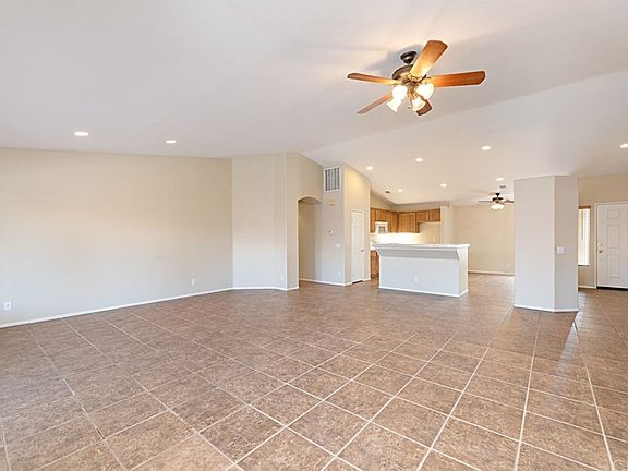 4th image of 83906 Avenida Serena