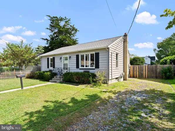 41 Cherry St, Medford, NJ 08055