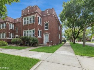 325 W 118th St, Chicago, IL 60628