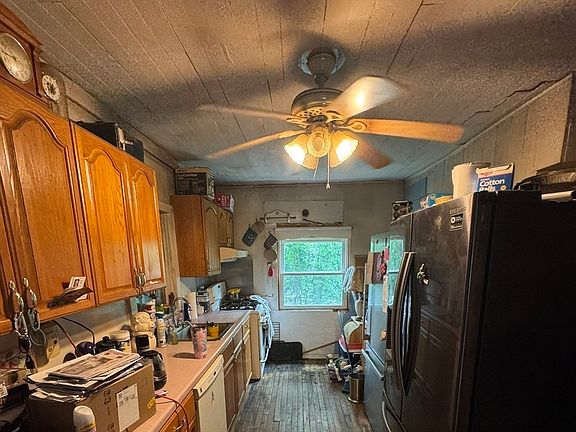 4th image of 238 Maquan St