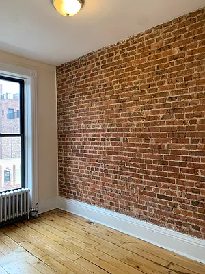 Rented by Compass | media 21