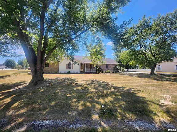2nd image of 3608 Clover Lake Dr