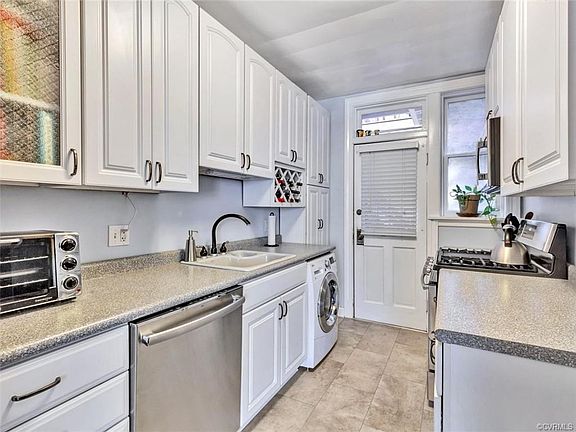 5th image of 515 N Arthur Ashe Blvd APT 9