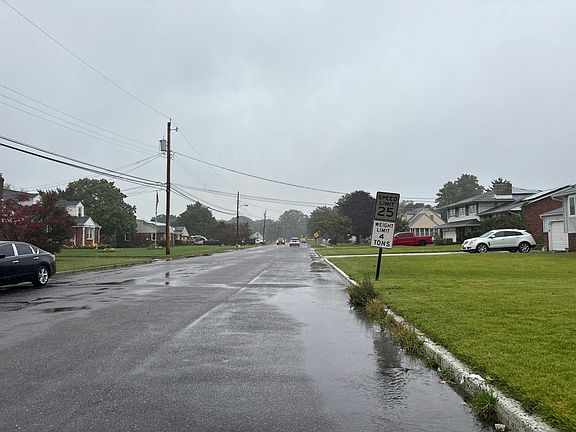 4th image of 290 Broad St