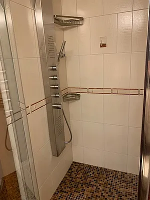 Rented by Vipler Realty | media 11