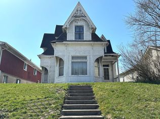 914 S 8th St, Ironton, OH 45638