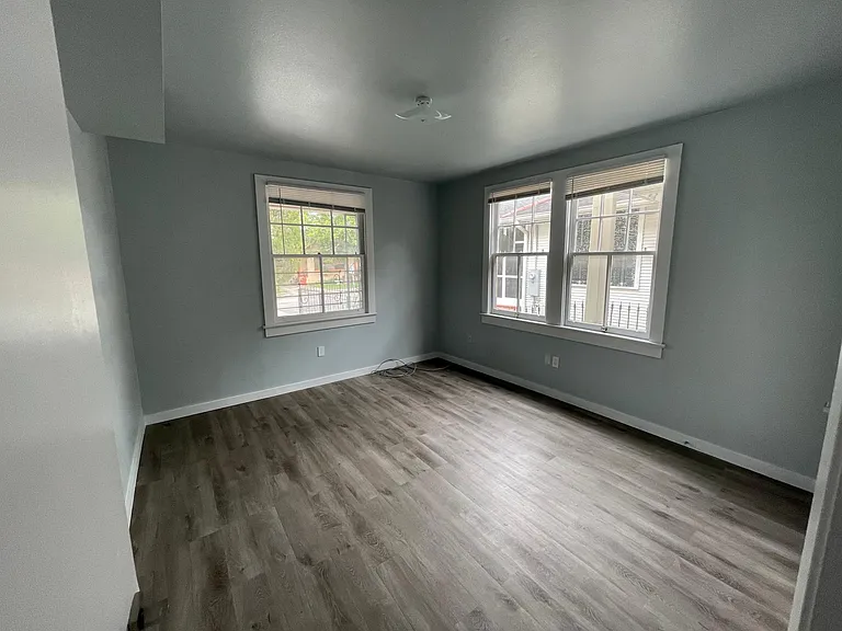 2824 Broadway St — Photo 12