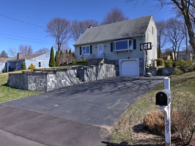 29 Samuel Street, Trumbull, CT, 06611