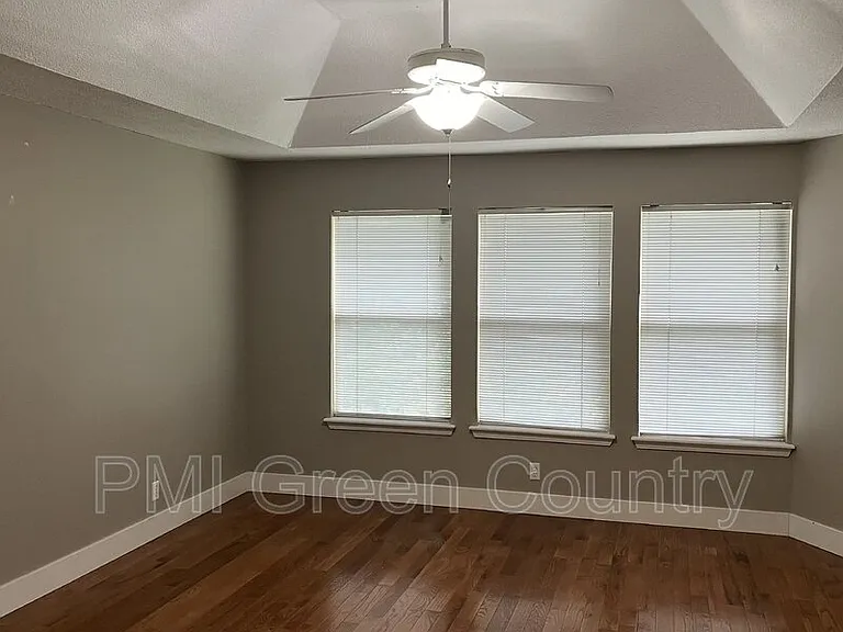 1608 S Kalanchoe Ave — Photo 18