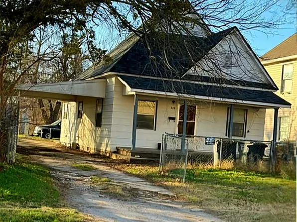 228 N Kickapoo Ave, Shawnee, OK 74801