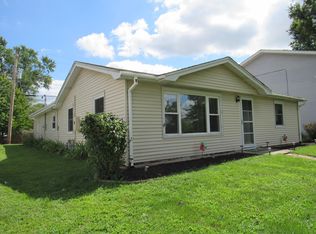 1845 Lakewood Dr, Wilmington, IL