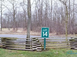 7905 Brint Rd, Sylvania, OH 43560