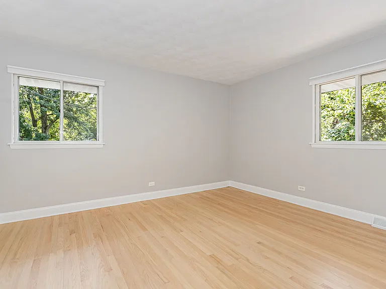 29 Robin Hill Dr — Photo 8
