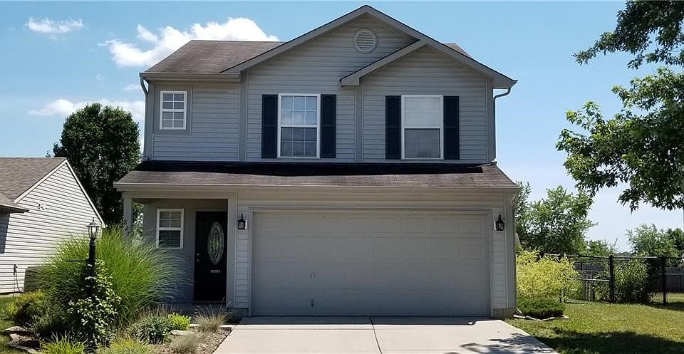 Awesome curb appeal!!