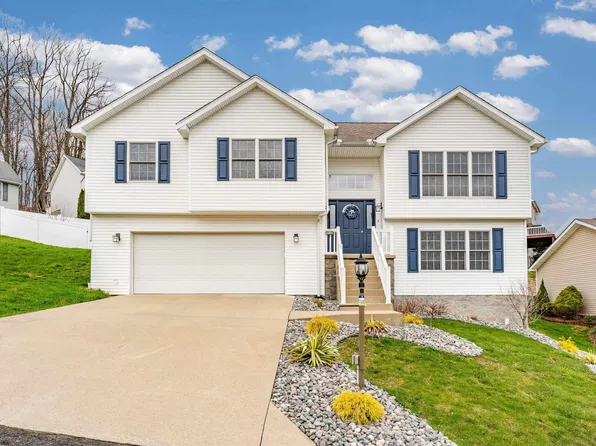 52 Gobblers Run, Morgantown, WV 26508
